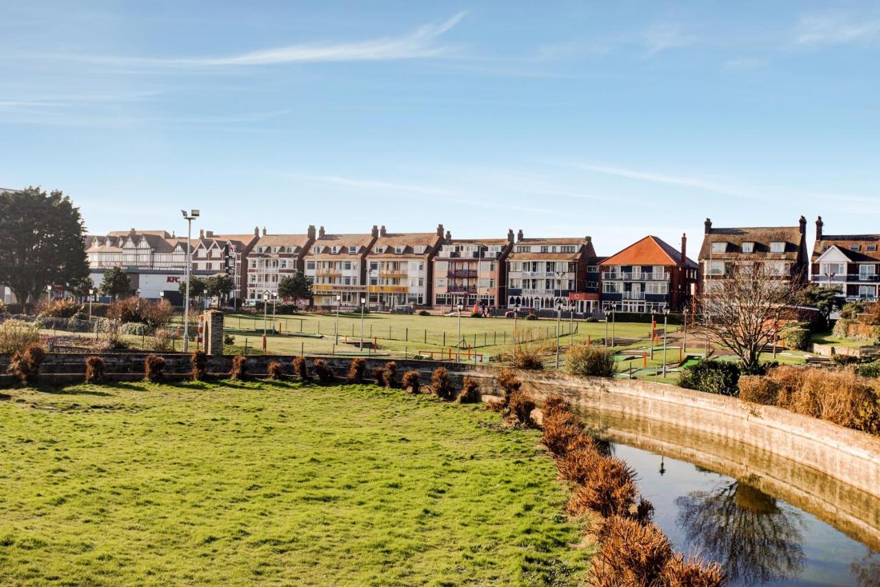 Oyo Grosvenor House Hotel Skegness Exterior photo