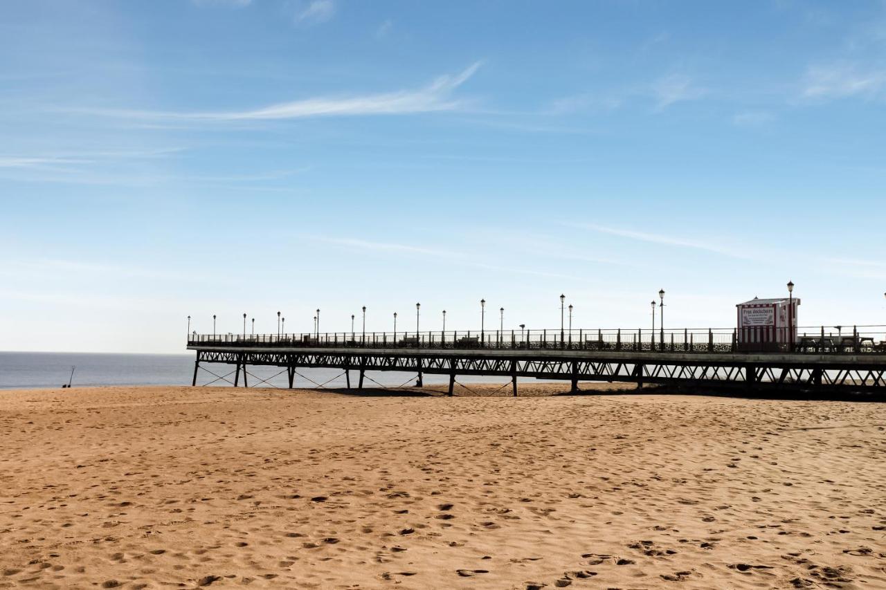 Oyo Grosvenor House Hotel Skegness Exterior photo