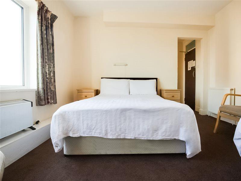 Oyo Grosvenor House Hotel Skegness Exterior photo