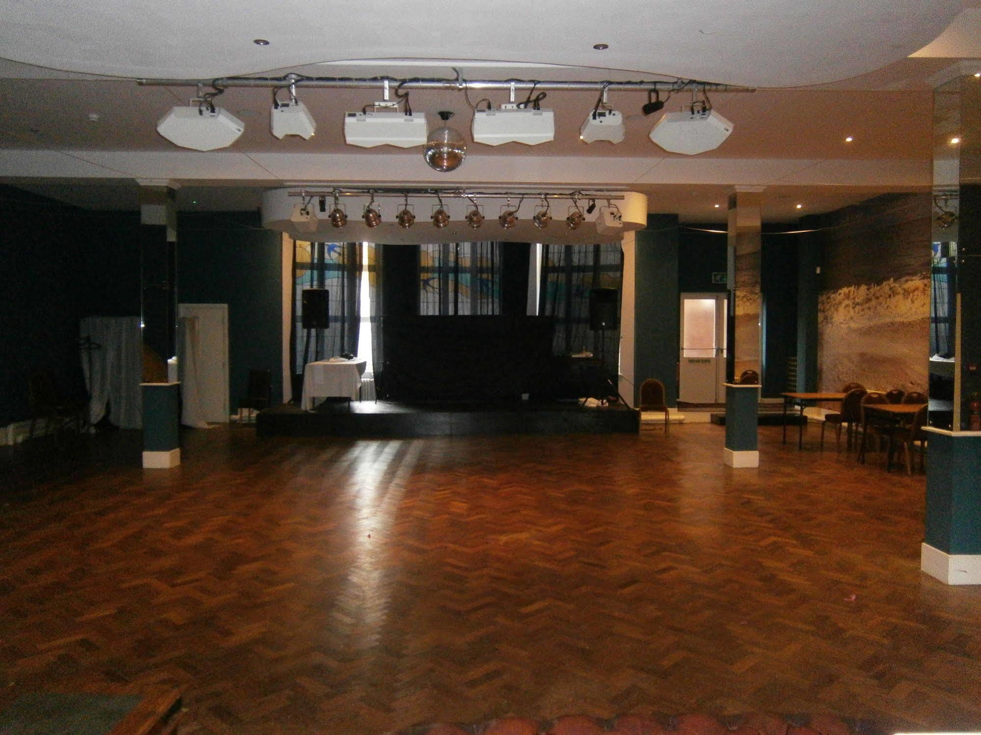 Oyo Grosvenor House Hotel Skegness Exterior photo