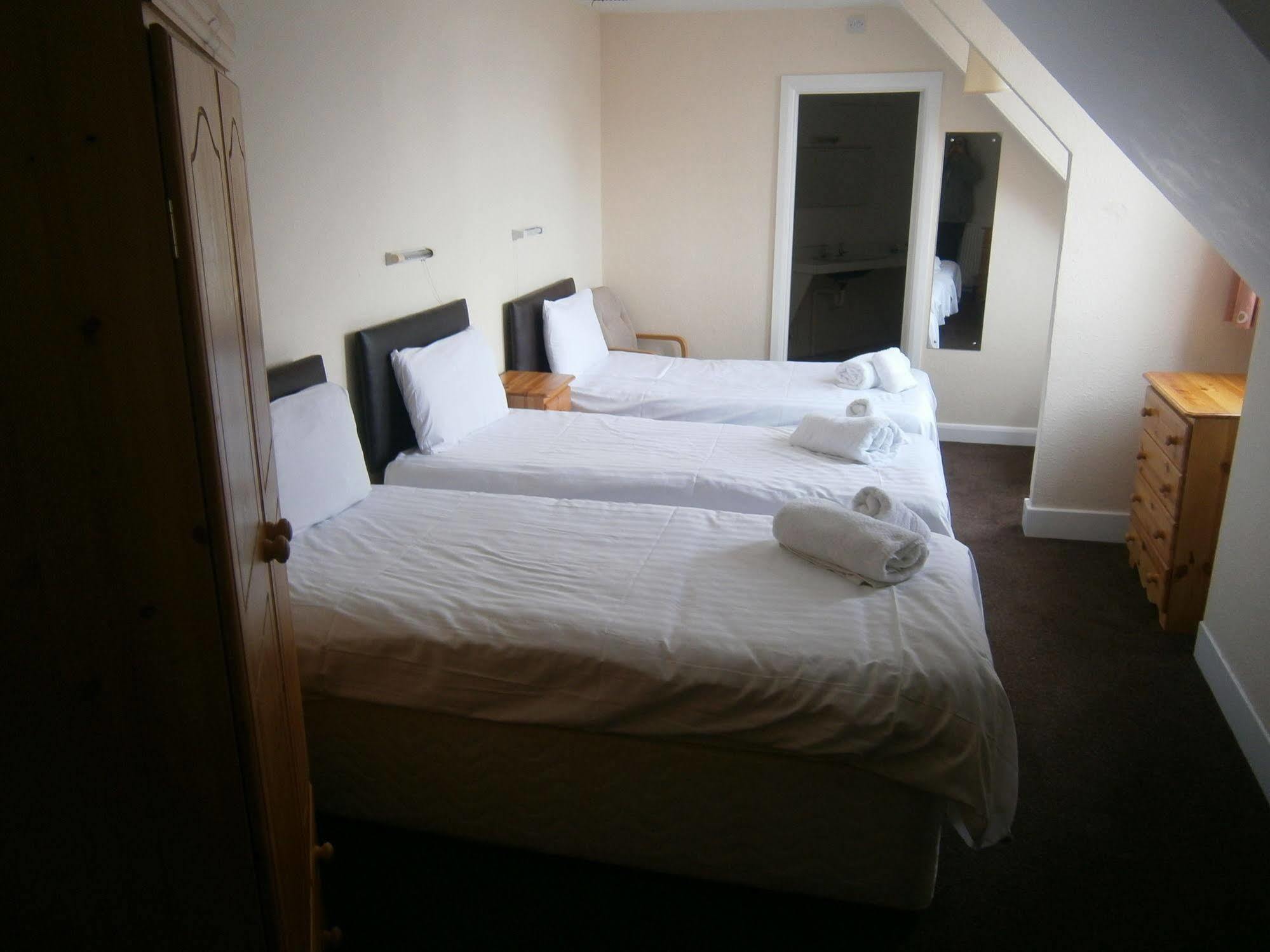 Oyo Grosvenor House Hotel Skegness Exterior photo